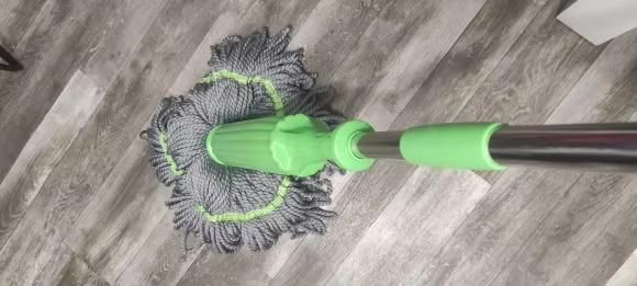 Self-Twisting 360° Spin Mop – No Bend, No Mess, Just Shine!